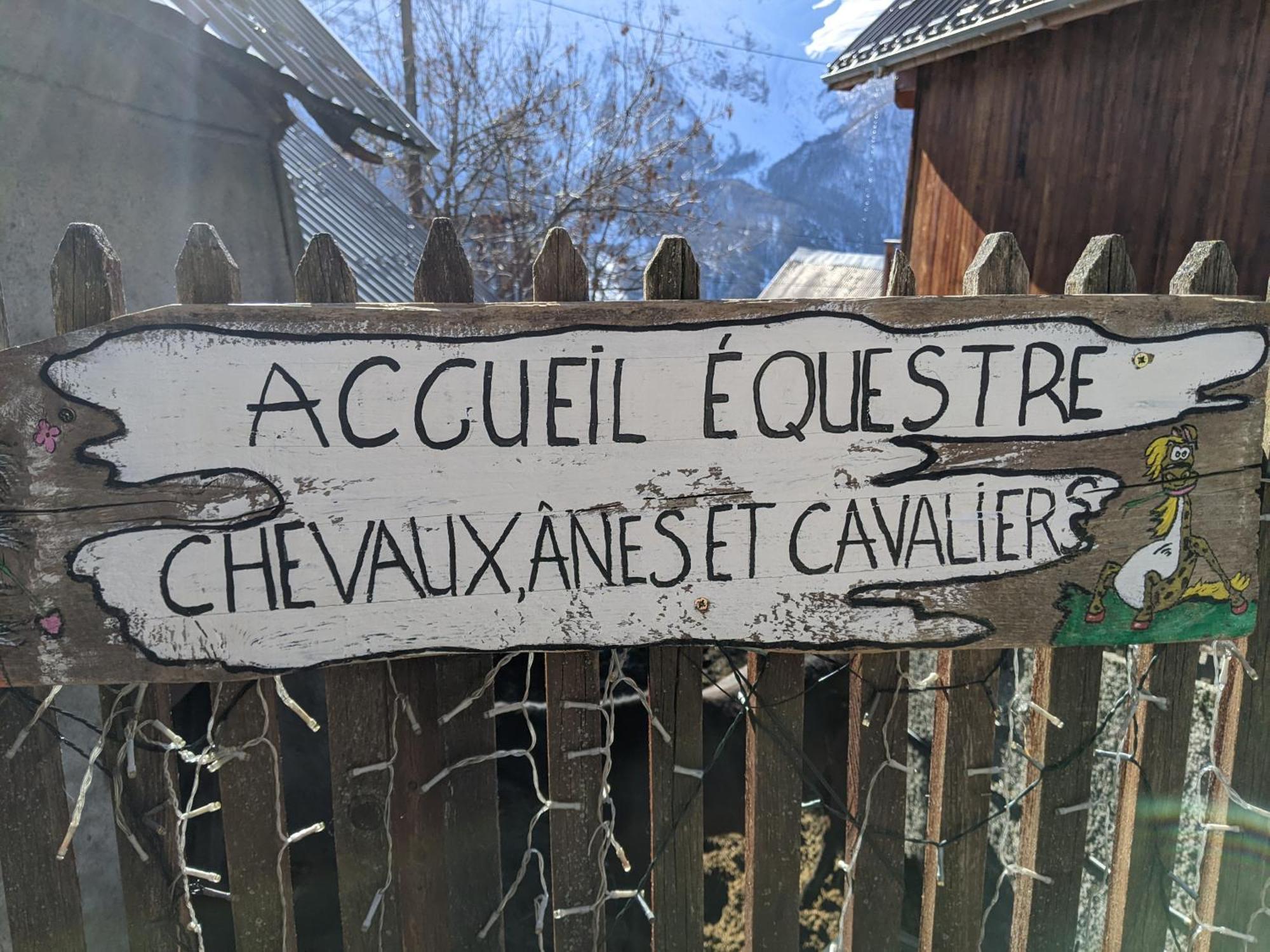 Gite Du Bois De L'Ours 오르시에레 외부 사진