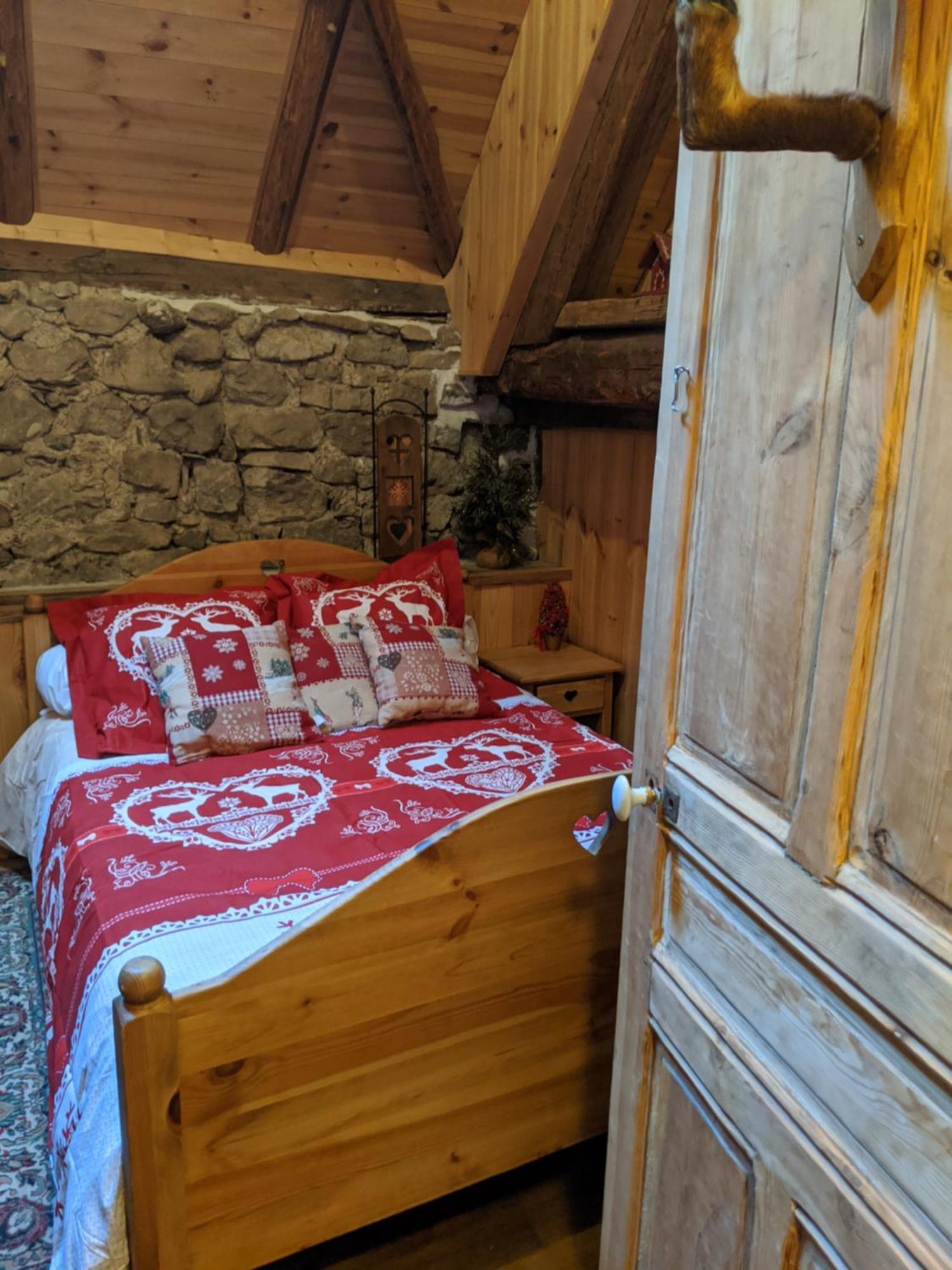 Gite Du Bois De L'Ours 오르시에레 외부 사진